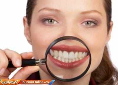 چگونه دندان های شفاف و براقی داشته باشیم؟