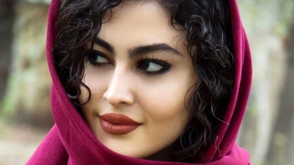 مریم مومن زیباترین زن ایرانی شد