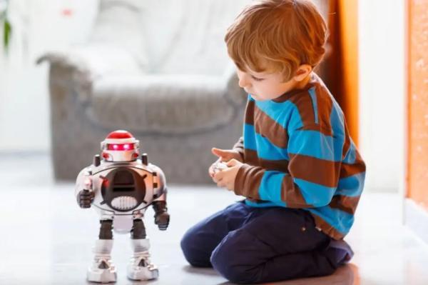 آیا اسباب بازی های هوش مصنوعی به بچه ها نوپا در یادگیری زبان یاری می نمایند؟ آنالیز علمی نقش ربات های گفت وگوگر در رشد گفتار